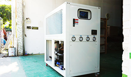 冷水機(jī)出現(xiàn)漏水是什么原因造成的？如何解決漏水問(wèn)題？