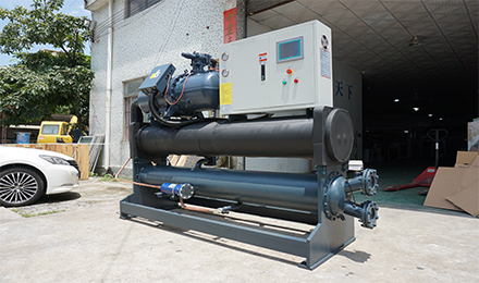 冷水機(jī)壓縮機(jī)出現(xiàn)結(jié)冰現(xiàn)象該如何進(jìn)行解決？